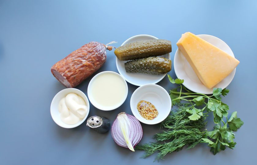 1. Этап. Салат Старый Мюнхен: Подготовьте все необходимые ингредиенты для приготовления салата 