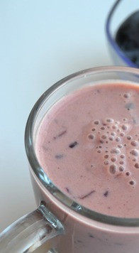 1. Этап. Сливовый смузи: По желанию добавить лёд.