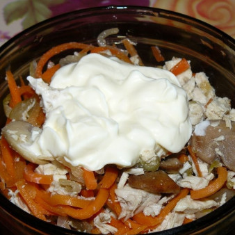 Салат Обжорка с грибами