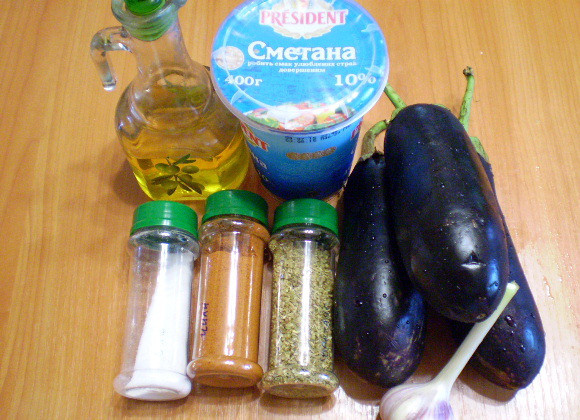 1. Этап. Баклажаны жареные с чесноком и сметаной: 1. Приготовим продукты.