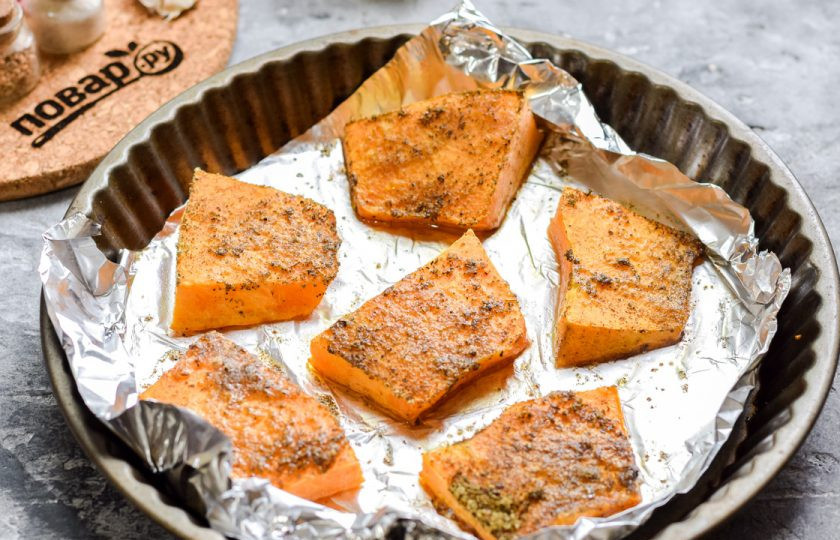 1. Этап. Пряная тыква в духовке: Готовую тыкву подавайте к столу.