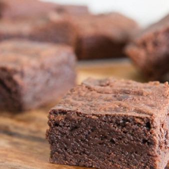 Шоколадно-кокосовое брауни