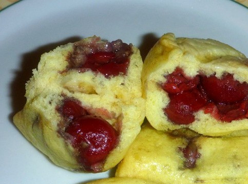 1. Этап. Вареники на пару в мультиварке: Когда вареники будут готовы, вы можете убедиться, что на вкус они такие же замечательные, как и на вид. Приятного вам аппетита!