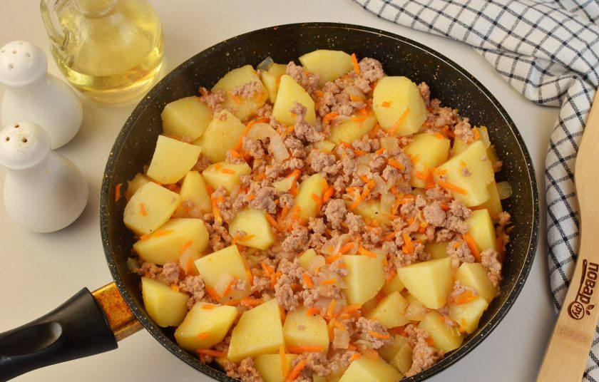 1. Этап. Картофель с фаршем: Картофель с фаршем готов!