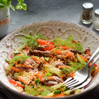 Салат Азиатский с говядиной