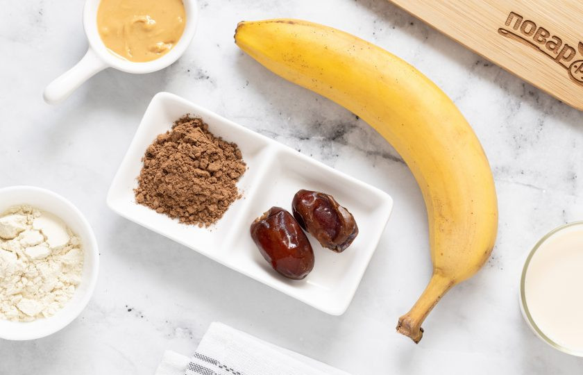 1. Этап. Смузи Сникерс: Подготовьте все ингредиенты.