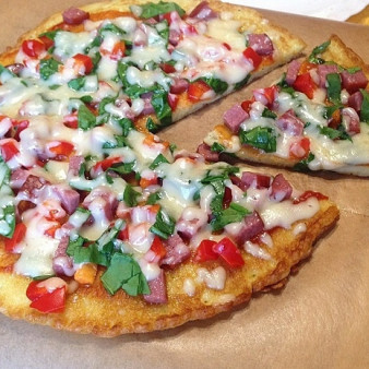 Картофельная пицца на сковороде