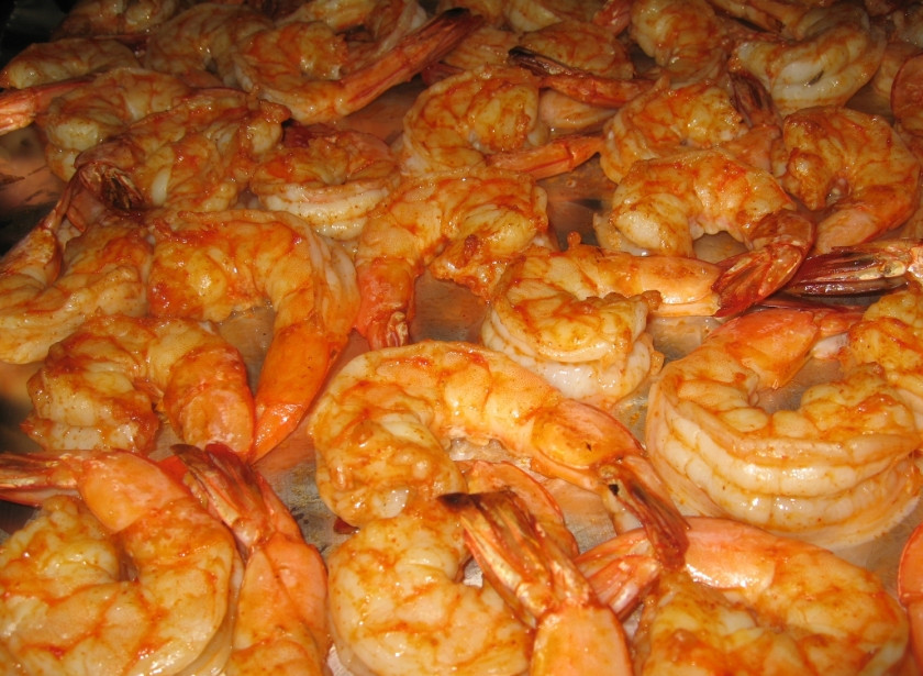 1. Этап. Креветки с соусом: 4. После запекания даем креветкам немного дойти, а тем временем готовим соус.