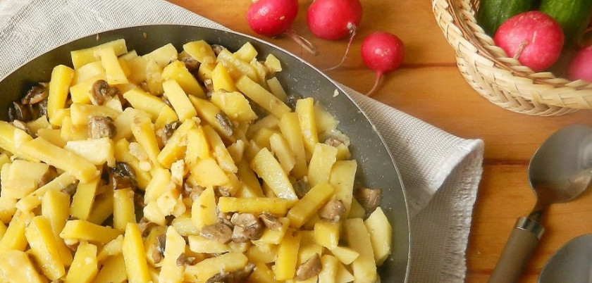 1. Этап. Шампиньоны с картошкой жареные: 4. Вот и все! Наслаждайтесь вкусом!