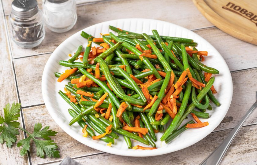 1. Этап. Замороженная стручковая фасоль на сковороде: Замороженная стручковая фасоль на сковороде готова, приятного вам аппетита!