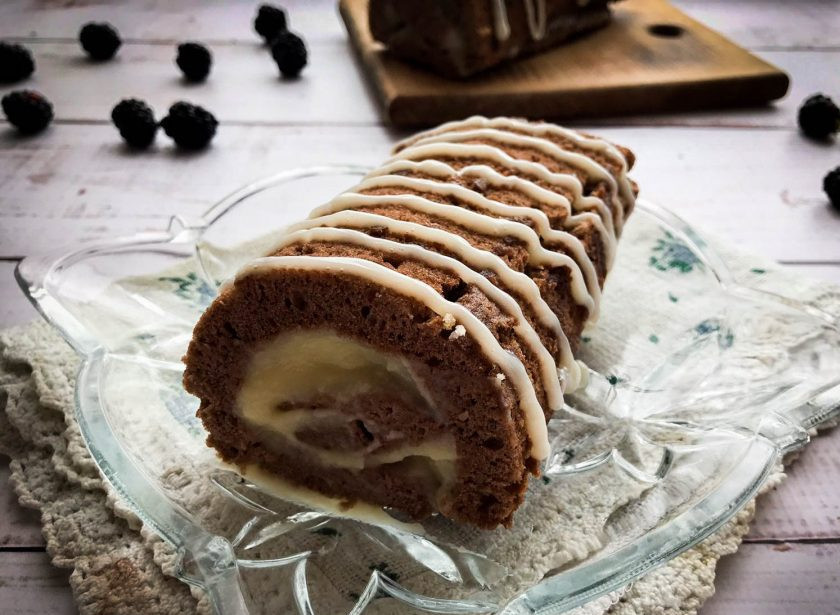 1. Этап. Шоколадный рулет с заварным кремом: Шоколадный рулет с заварным кремом готов. Приятного аппетита!