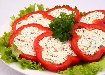 1. Этап. Перец, фаршированный сыром и зеленью: Приятного аппетита!