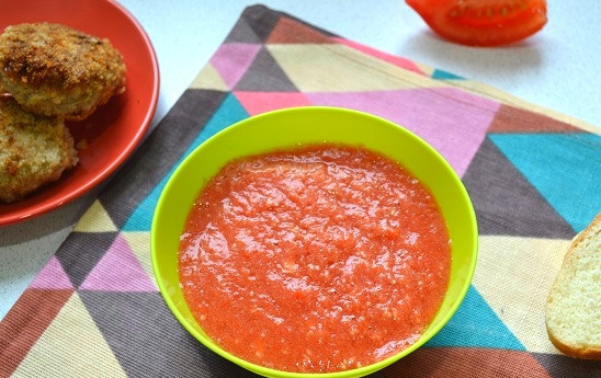 1. Этап. Закуска из хрена с помидорами и чесноком: Тщательно перемешайте. Закуска из хрена с помидорами и чесноком готова.