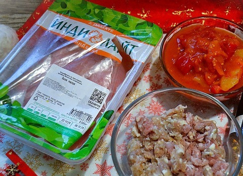 1. Этап. Рулеты-котлеты: Приготовить продукты.