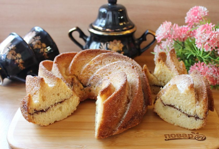 1. Этап. Кекс на кефире с корицей: Кекс нарежьте и подавайте к столу.