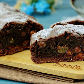 Постный кекс с изюмом