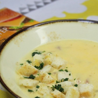 Сырный суп c желтком