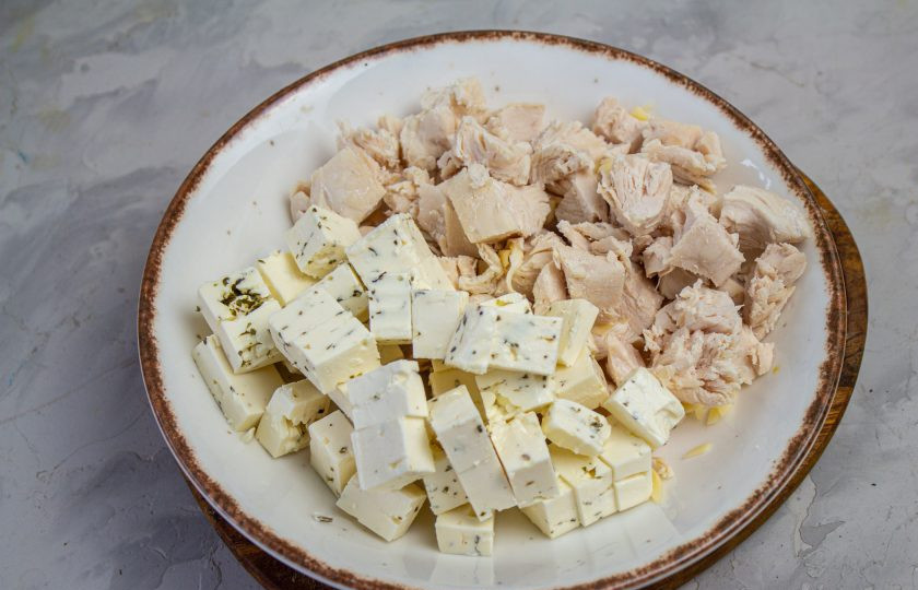 1. Этап. Салат Снежная горка: Сыр 