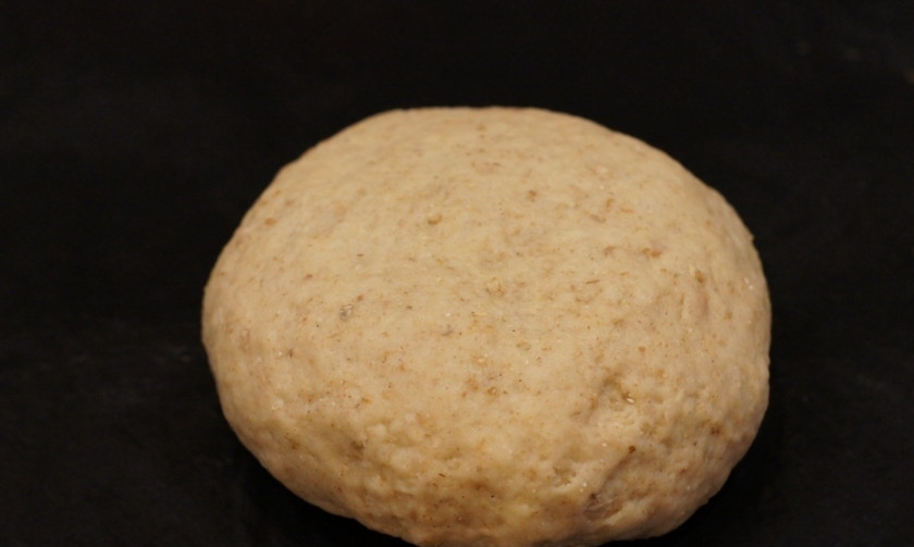 1. Этап. Печенье затяжное Мария: 2. В самом конце добавляем муку, замешиваем тесто. По консистенции оно должно быть эластичным.