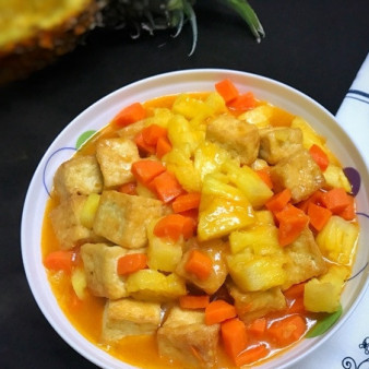 Тофу во фритюре с ананасом