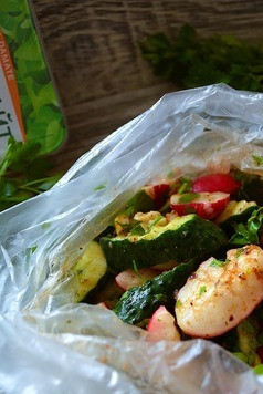 1. Этап. Салат На пикник: Завязать пакет, оставить на столе.