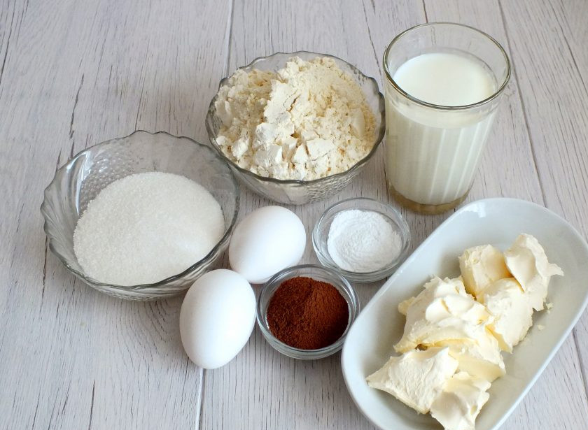 1. Этап. Кекс в пароварке: Подготовьте необходимые ингредиенты.