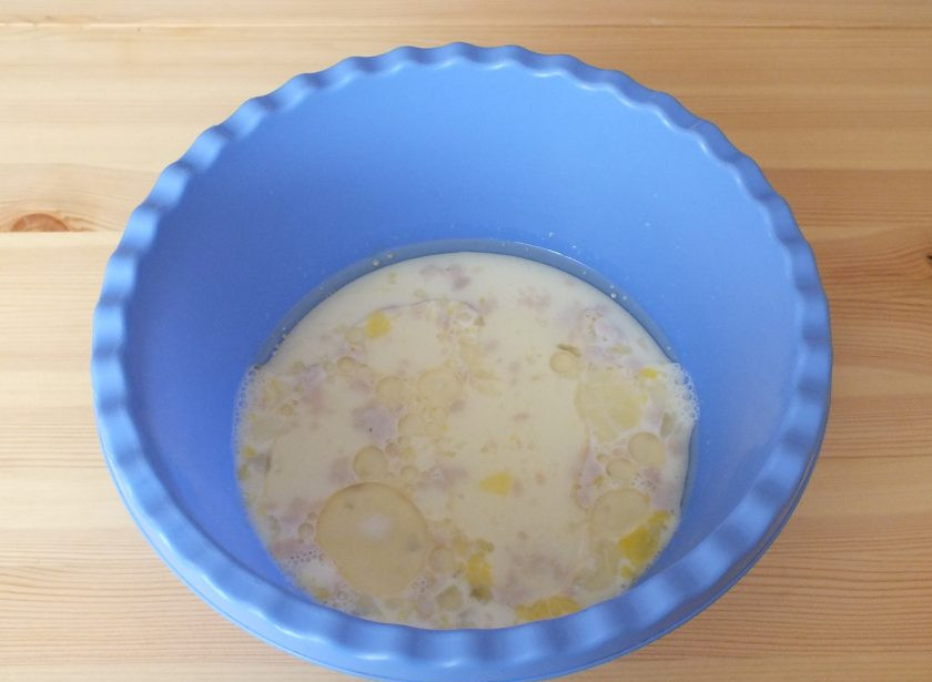 1. Этап. Милашино тесто: Добавьте масло и еще раз перемешайте.