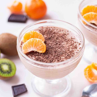 Творожно-сливочный десерт с шоколадом и кофе