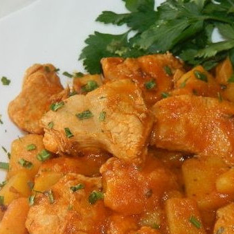 Гуляш куриный