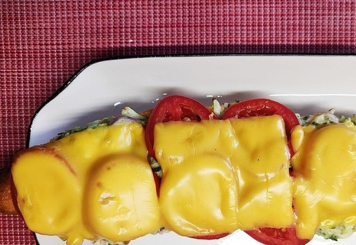 1. Этап. Багет-сэндвич: Сыр нужно слегка подплавить либо горелкой, либо под грилем.