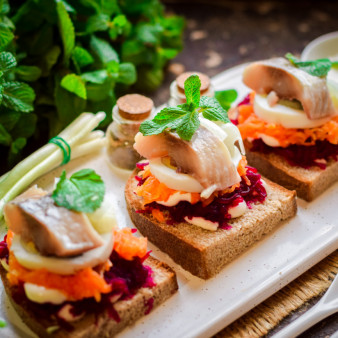 Бутерброды Сельдь под шубой