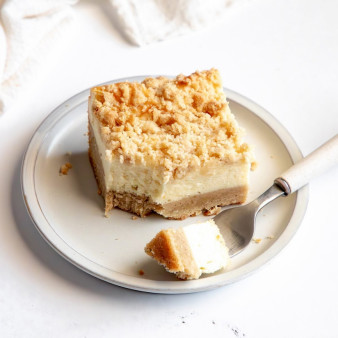 Snickerdoodle Cheesecake Bars
