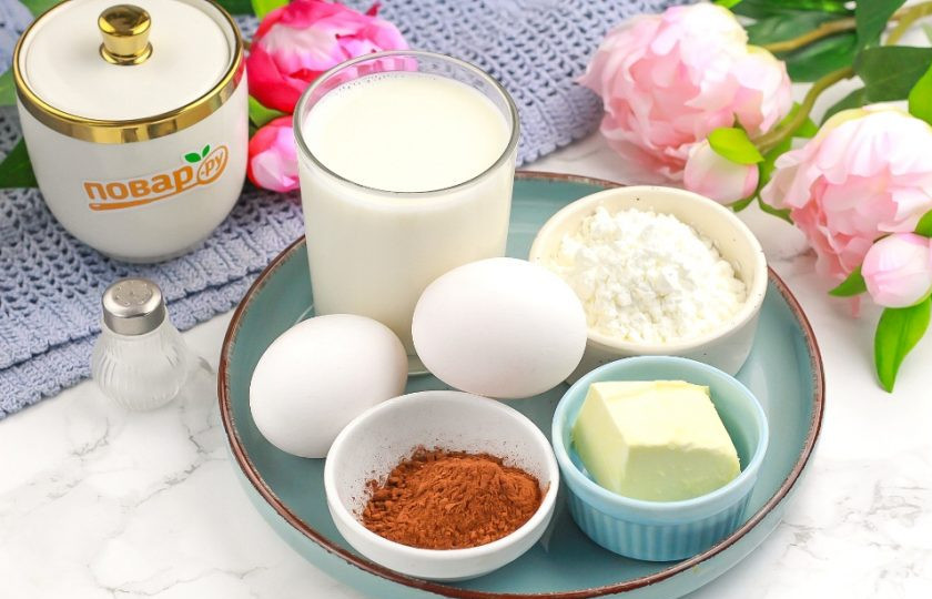 1. Этап. Шоколадный заварной крем: Подготовьте указанные продукты. Чем насыщеннее будет цвет какао-порошка, тем более шоколадным получится крем.