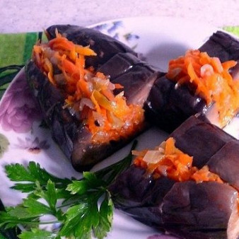 Баклажаны с морковкой фаршированные