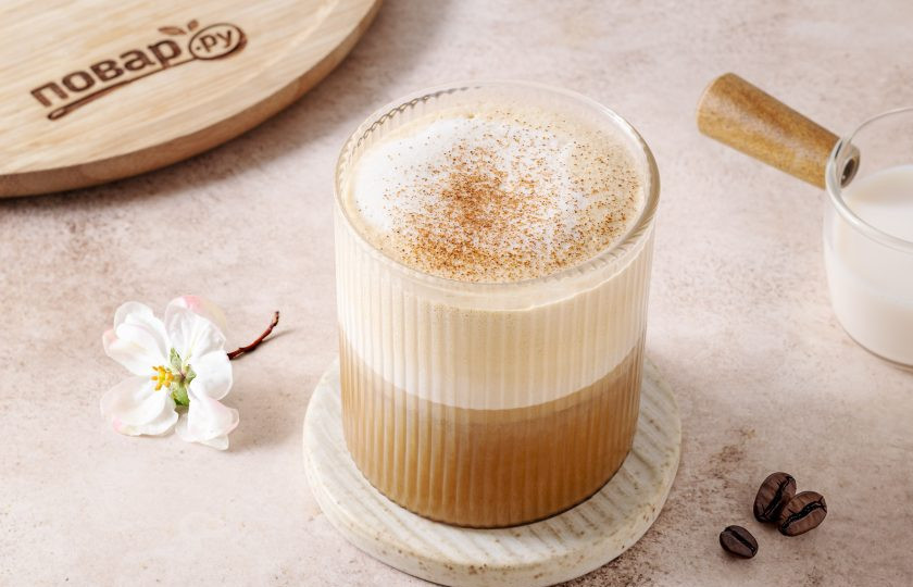 1. Этап. Протеиновый кофе: Перед подачей кофе можно посыпать корицей. Протеиновый кофе готов!