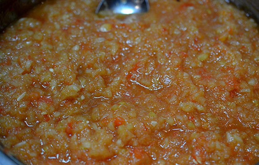 1. Этап. Бурум с курицей: 3. Варите до загустения на небольшом огне, постоянно помешивая.