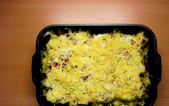 1. Этап. Мясная запеканка с картофелем: 11. За 5-7 минут до готовности фольгу можно снять, чтобы корочка стала более румяной. Вот и все, мясная запеканка с картофелем в домашних условиях готова.