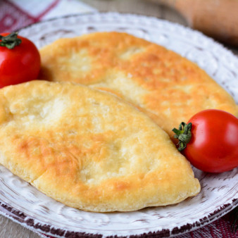 Тонкие пирожки на кефире