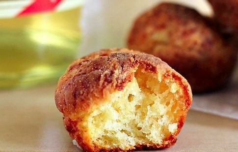 1. Этап. Булочки с сыром и чесноком: Вот такая прелесть у нас получается. А запах просто чудо)