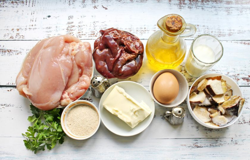 1. Этап. Куриные рулетики замороженные: Подготовьте все необходимые ингредиенты для приготовления замороженных куриных рулетиков.