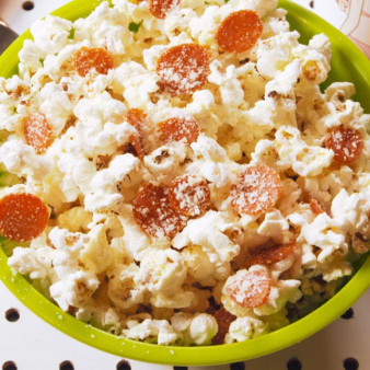 Two-Second Pizza Popcorn