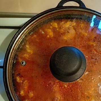 1. Этап. Паста с курицей под чесночно-томатным соусом: Выключить огонь, накрыть крышкой и дать постоять 10 - 15мин.