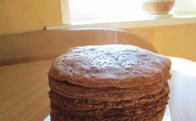 1. Этап. Печеночный торт из говяжьей печени: Переворачиваем блинчик на другую сторону, когда уйдет красный цвет. Вот, сколько у нас получилось блинчиков.