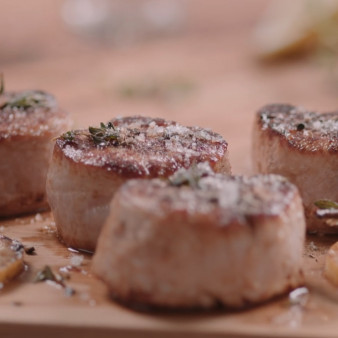 Медальон из свинины