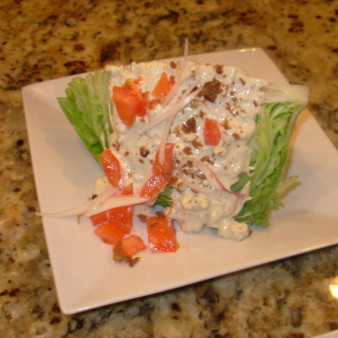 Салат из сыра с благородной плесенью