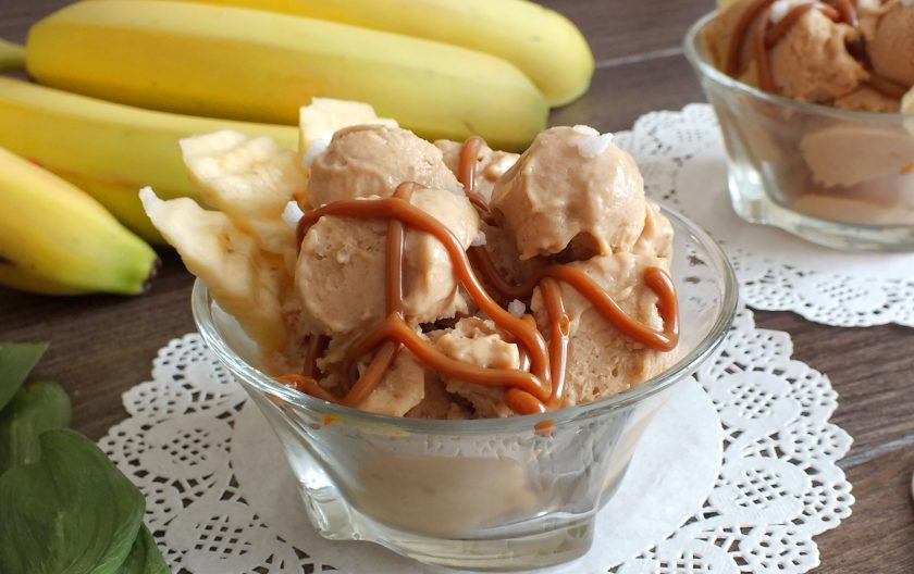 1. Этап. Мороженое из банана и сгущенки: Приятного аппетита!