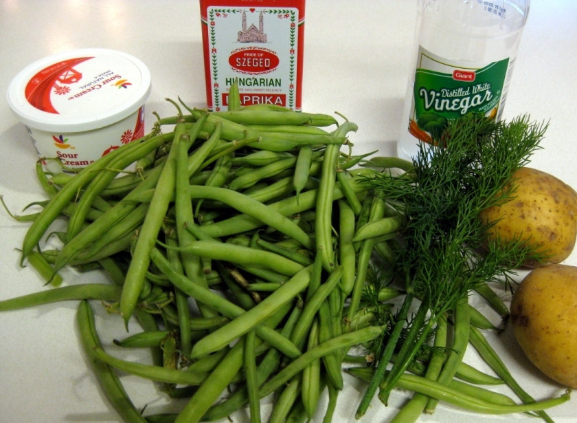 1. Этап. Суп из стручков фасоли: Ингредиенты: фасоль желательно залить водой, хорошо промыть.