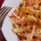 Салат с курицей, перцем и морковью Салат с курицей, перцем и морковью