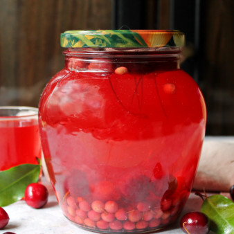 Компот из черемухи и вишни на зиму