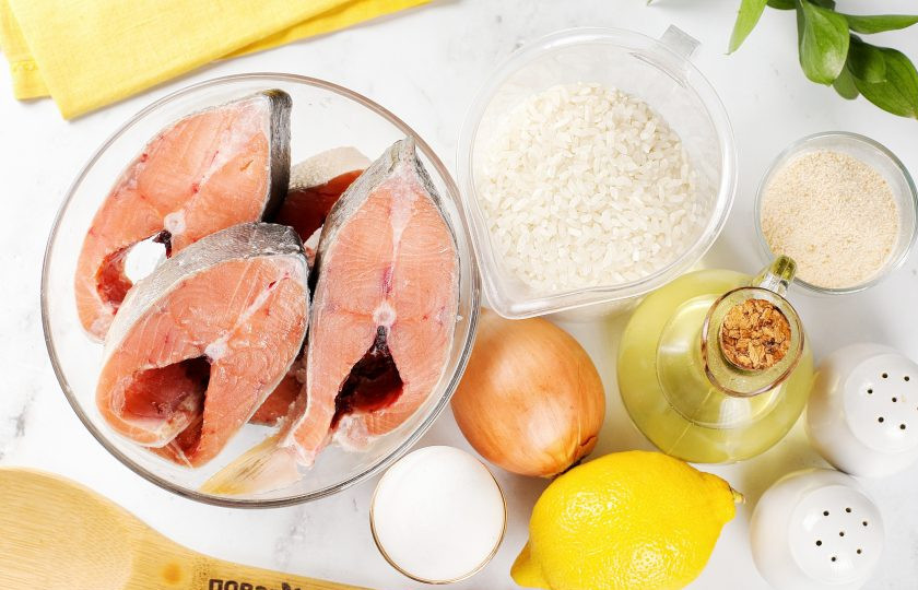 1. Этап. Котлеты из горбуши с лимоном и рисом: Подготовьте все ингредиенты.
